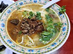 -金杨拉面王小吃面馆·牛三宝面·红烧牛肉粉