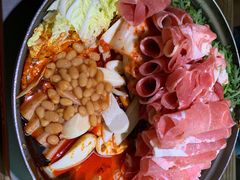 部队锅-MI WU FACTORY米屋美食工厂餐厅(绿地店)