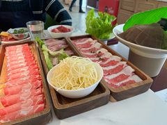 -九鼎轩脆毛肚火锅(宝山万达店)