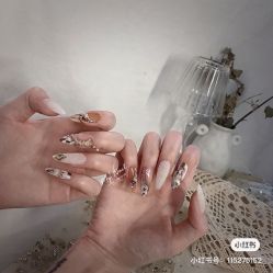 -Pink You美甲洗眉纹绣定制中心