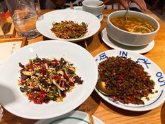 -一坐一忘云南菜(嘉里中心店)