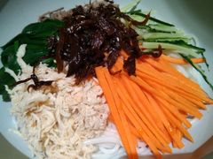 鸡丝凉米线-云海肴·云南小炒·汽锅鸡(天津国金汇店)