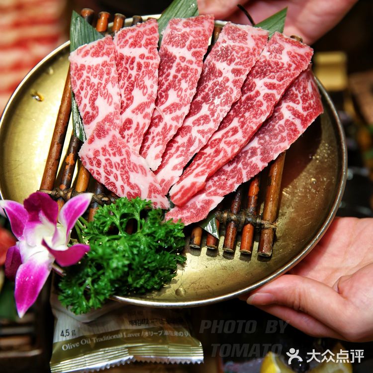 深圳探店｜排队1小时我在烤肉店吓到尖叫