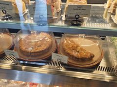 -Cha Café and Bistro