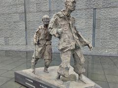 -侵华日军南京大屠杀遇难同胞纪念馆-停车场