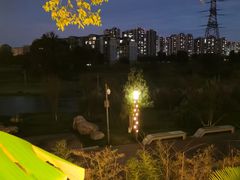 -茅草房·河畔园林火锅