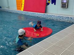 -小小王国亲子游泳俱乐部(锦辉中心)