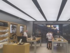 -DJI大疆(深圳华强北曼哈授权体验店)