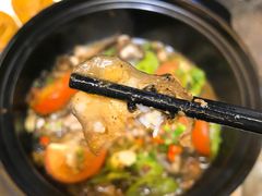 -刘姐啤酒鱼民族演艺餐厅(西街总店)