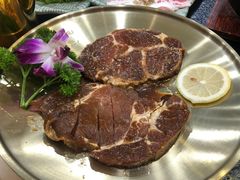-臻牛烤肉