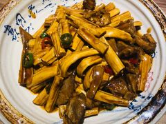 -九转小磨·非遗东北菜(万达广场店)