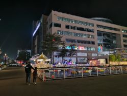 -跃梦星城卡丁车游乐园(优特汇店)