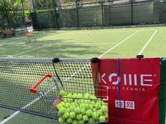 -快网网球俱乐部(长宁区金桥花园球场)