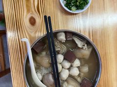 -潘先生牛杂煲·客家小碗菜(兰花路店)