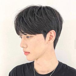 -变画·发型STUDIO