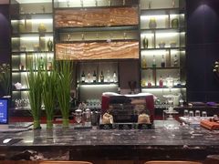 -武汉光谷广场杨家湾地铁站怡程酒店