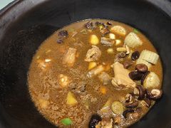 -鱼窝棚柴火铁锅炖(富山屯店)