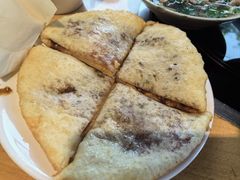 -大众跷脚牛肉馆·非遗传承单位(峨眉山店)