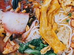 -狼狼一碗螺蛳粉·24小时营业