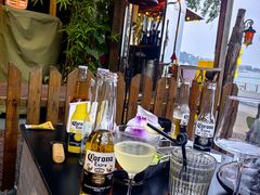 -城墙外BAR