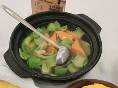 -万山楼海鲜酒家·二十三年老字号
