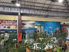 -潘先生平价海鲜城(神州半岛店)