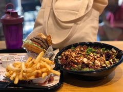 -The Habit Burger Grill 哈比特汉堡(爱琴海店)
