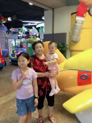 -维佳童话镇演出现场(徐东店)