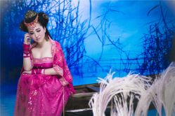 宁珂-九月鹰飞汉服摄影工作室