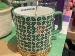 -星巴克臻选(莘庄仲盛店)