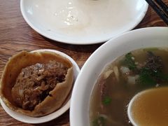 -清真吴记门钉肉饼·喜多利