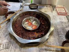 -渝嘴小老弟老火锅(华新村店)