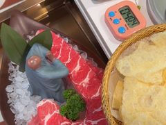 -洪氏嗨捞·广东猪肚鸡·椰子鸡火锅(西咸万象城店)