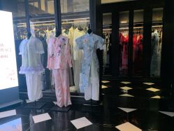 -鼎极摄影(世纪金源店)