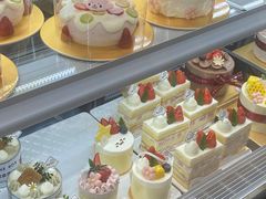 -花花卷卷·鲜食蛋糕(静安久光百货店)