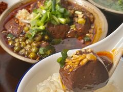 -谢老五跷脚牛肉·非遗传承店