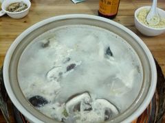 -15年老字号鑫鑫猪肚鸡·椰子鸡海南火锅(兴隆华侨农场店)