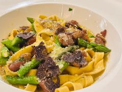 伊比利亚黑猪肉猪颈肉与黑松露手工直身意面-BONAZZA 意大利餐厅