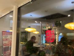 -毛辣果·贵州红酸汤牛肉火锅(西单店)