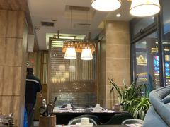 大堂-草家酱蟹炭火烤肉店(珲春南路一店)