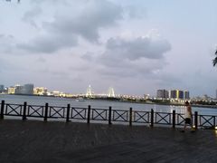 -万绿园