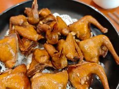 沙姜乳鸽-东江渔村·古典园林·30年粤菜老字号(太和店)