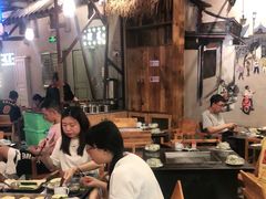 大堂-塘屋烧烤·云南火塘烧烤品牌(春城慧谷旗舰店)
