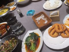 -东口码头·烧鸽子·鱼头泡饼·地方菜(金鹰悦城店)