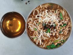 -正宗杨记普洱酸醋米线(总店)