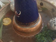 -毛辣果·贵州红酸汤牛肉火锅(西单店)