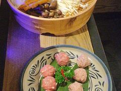 -尚尚仙·酸汤猪手·猪肚鸡火锅(华联万柳购物中心店)