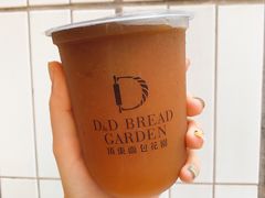 -顶东面包花园·生日蛋糕(世博店)