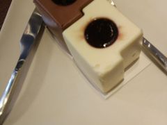 黑白魔方慕斯蛋糕-星巴克(北京中关村北京国际店)