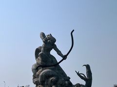 -巴陵广场
